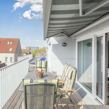 Vis A Vis Zum Schloss Husum  Exterior photo